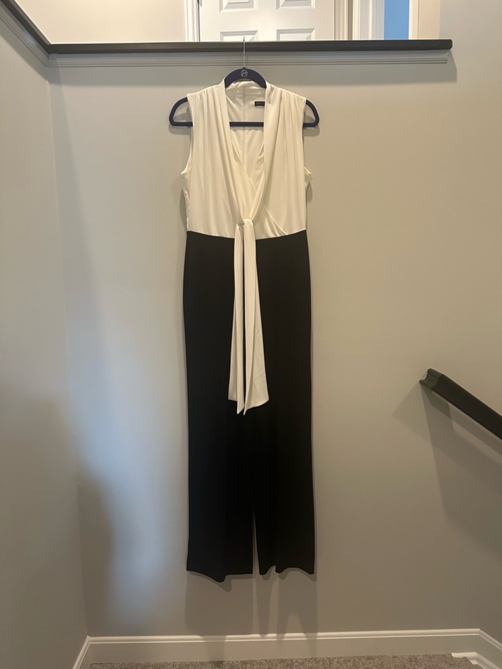 Sleeveless Two-Tone V-Neck Jumpsuit with Tie - Black & White
